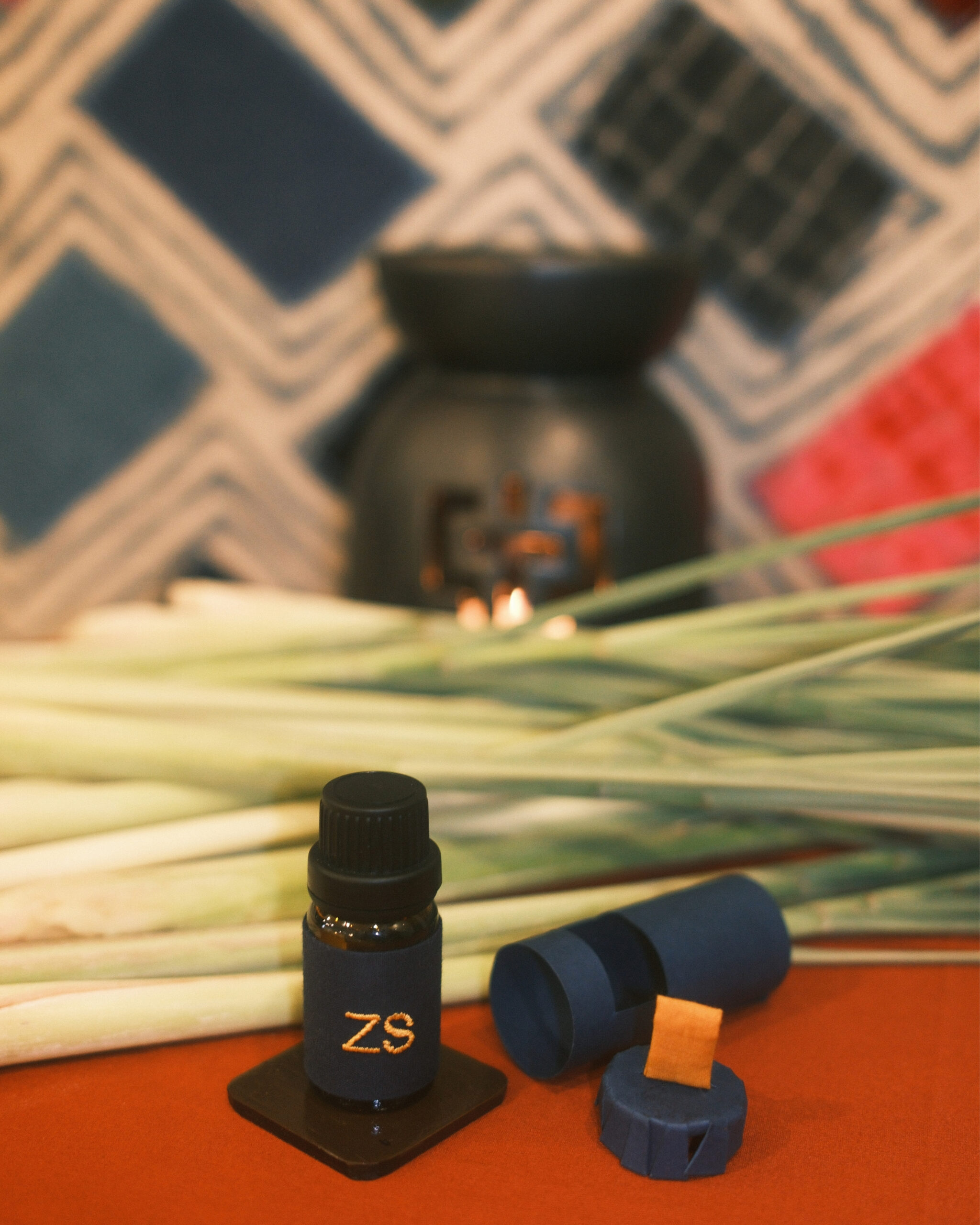 THAI SPA LEMONGRASS ESSENTIAL OIL & WOODEN COASTER - Image 2